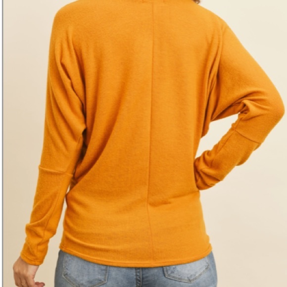 Long Sleeve, Dolman Sleeve Top - Picture 3 of 3